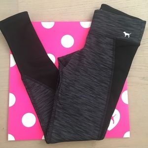 VS Pink *XS* reversible logo ultimate yoga legging